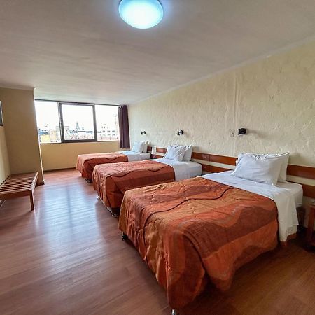 Holiday Suites Tacna Buitenkant foto