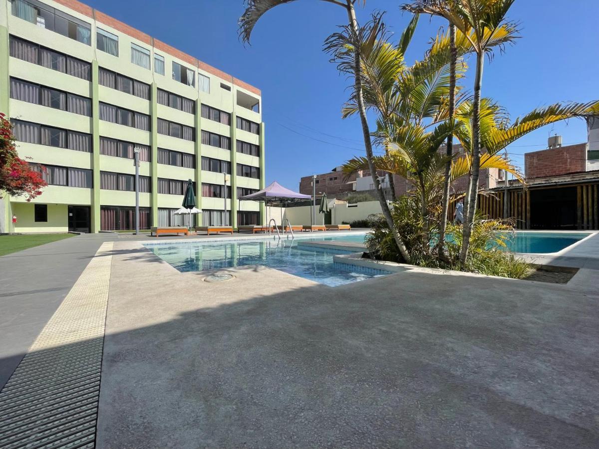 Holiday Suites Tacna Buitenkant foto