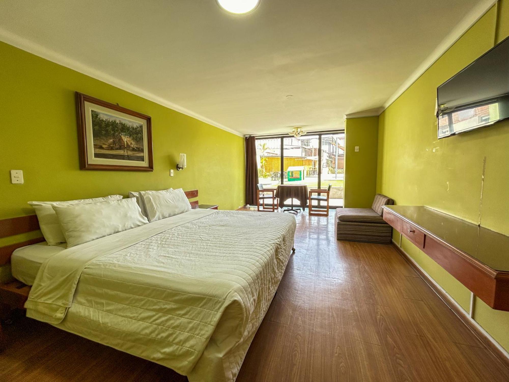 Holiday Suites Tacna Kamer foto