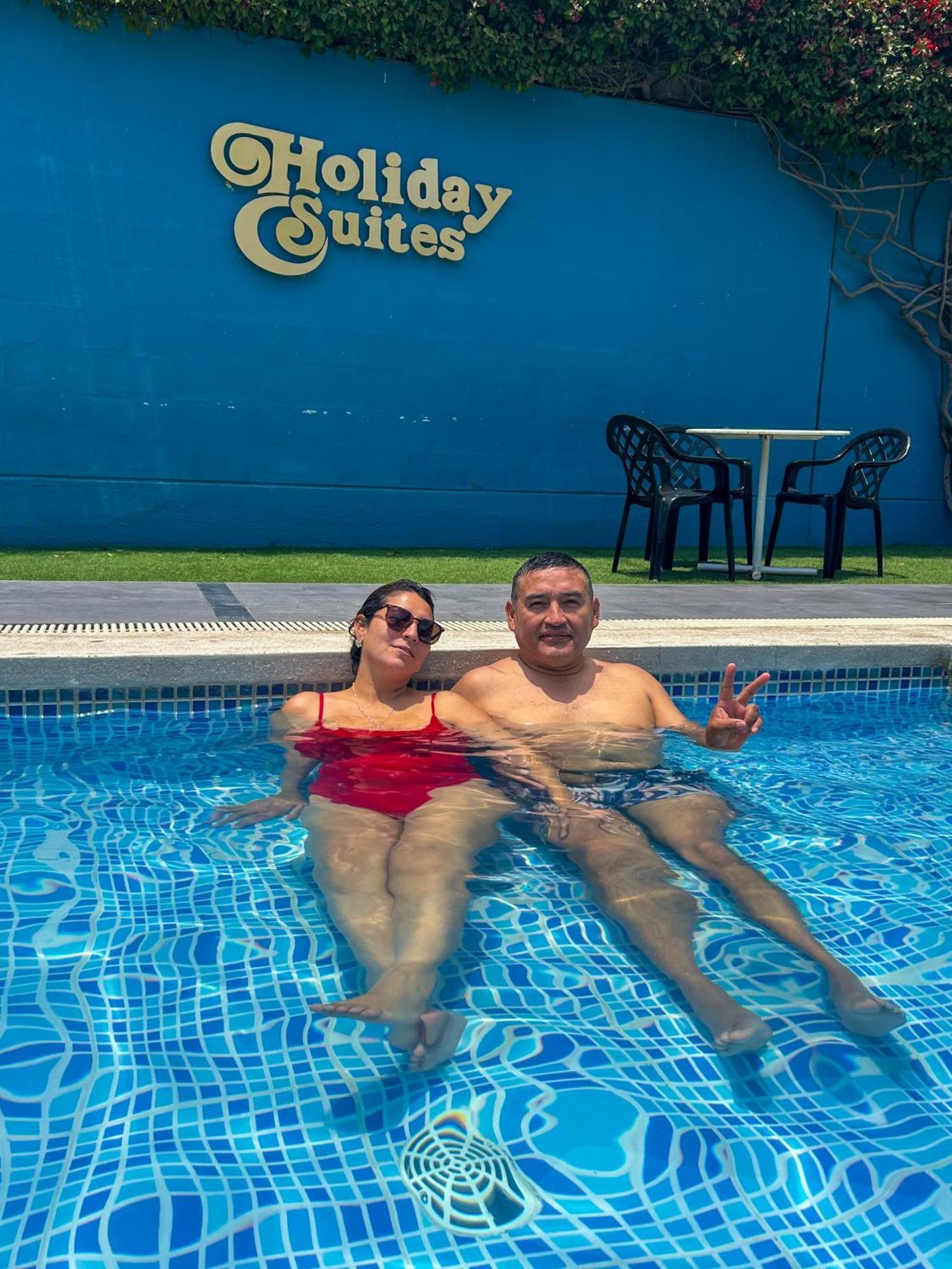 Holiday Suites Tacna Buitenkant foto