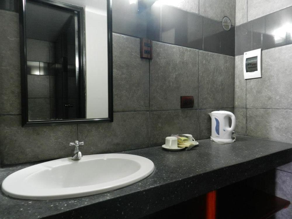 Holiday Suites Tacna Buitenkant foto